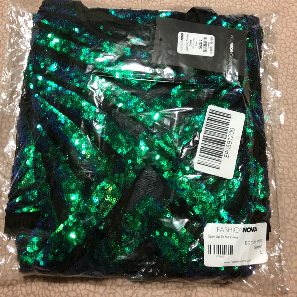 Open up to me drees- green